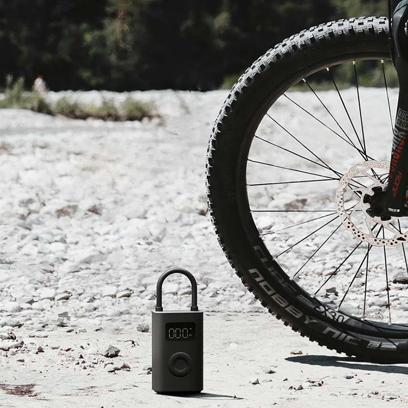 مضخ هواء محمول لاطارات السيارات - الصورة 6